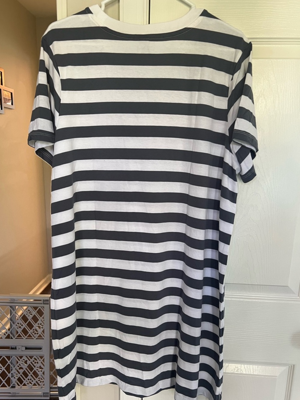 Old Navy White and Navy Striped Short Sleeve T Shirt Dress Size XL NWT - Picture 2 of 4